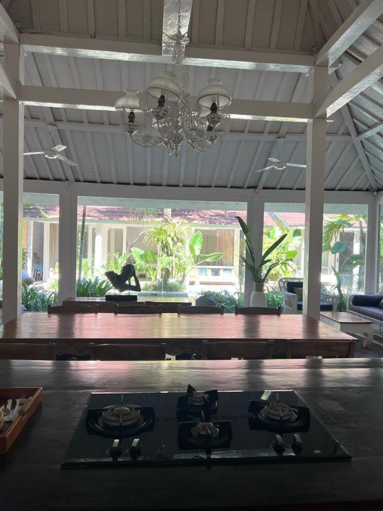 Umalas Suites Seminyak  Luaran gambar